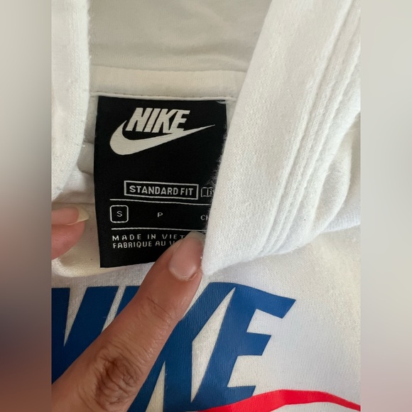 Boys Nike Hoodie - Picture 5 of 7